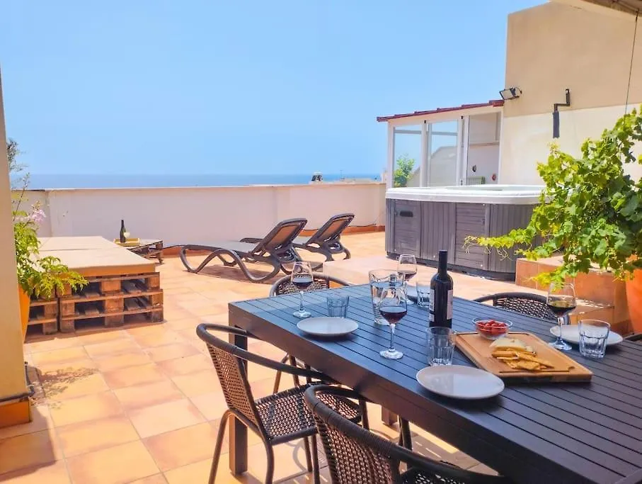 Penthouse With Jacuzzi And Spectacular Sea Views Apartment Nerja